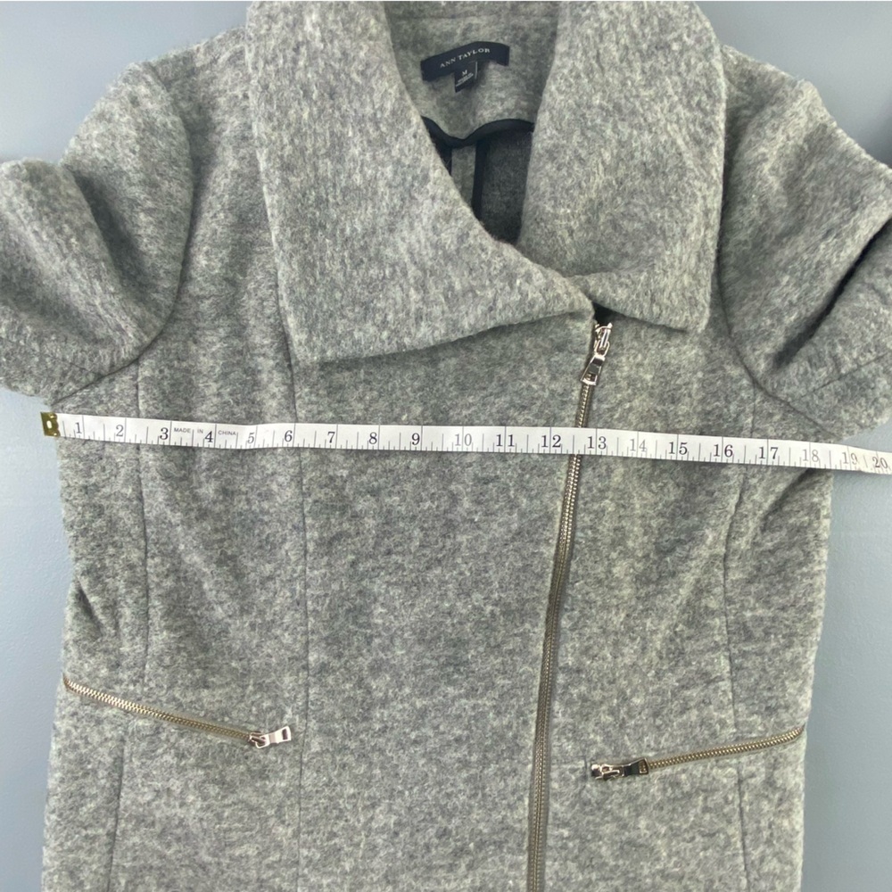 Ann Taylor Wool Blend Zipper Detail and Pockets Moto Jacket Wms sz M - Picture 6 of 15